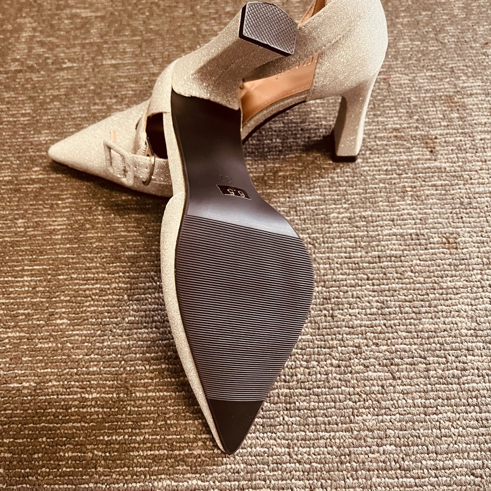 Silver sandals - Picture 2 of 4